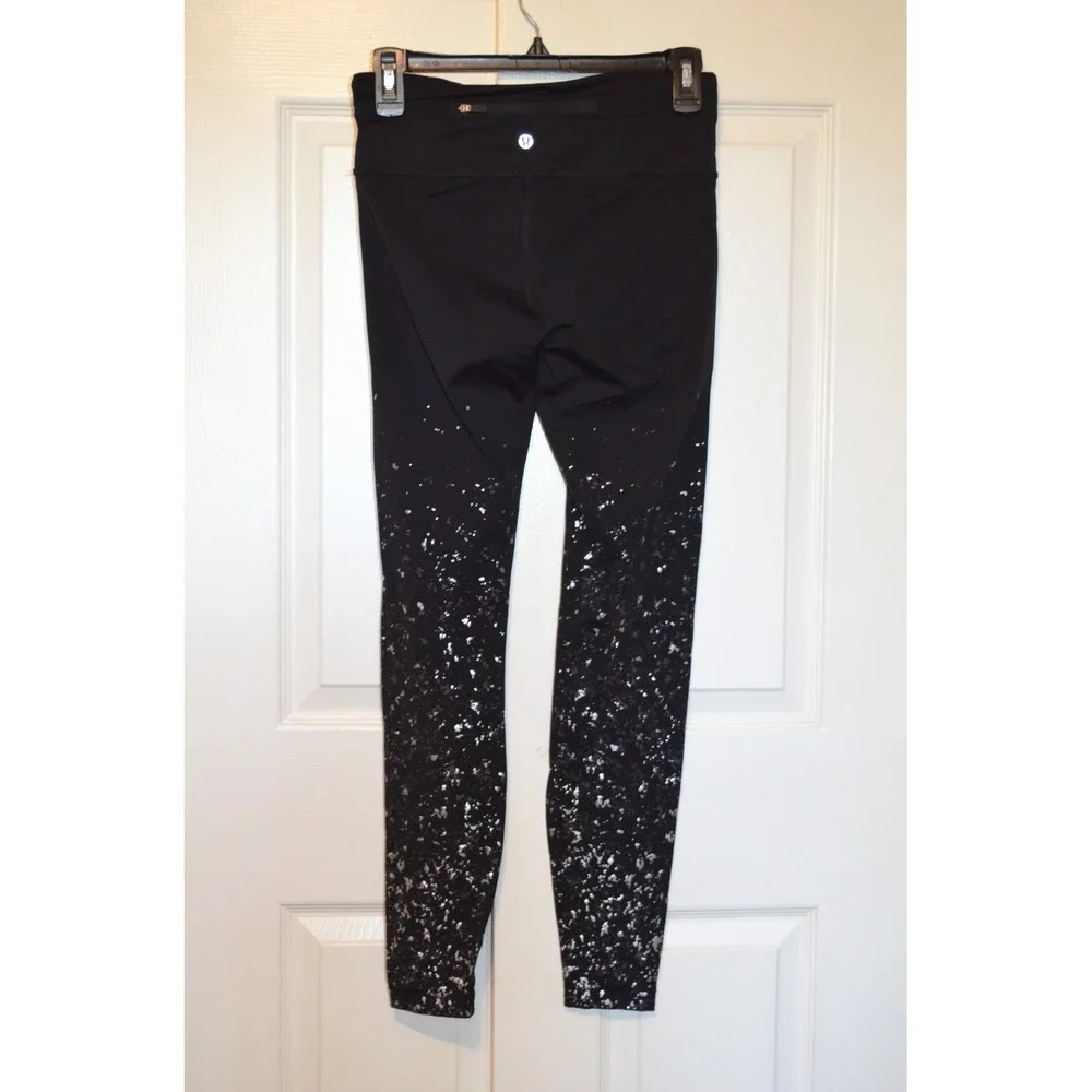 Lululemon Leggings Women's Size‎ 6 Black w/ Silver Flakes  Inseam 27.5